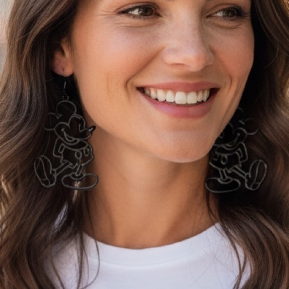 New black dangling Mickey Mouse outline earrings - Picture 3 of 3